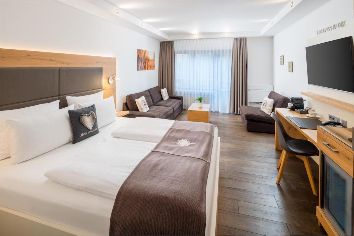 Hotel Neo Linde Esslingen E.k. 4*